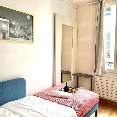 Cosy Appartment In The Marais District-2